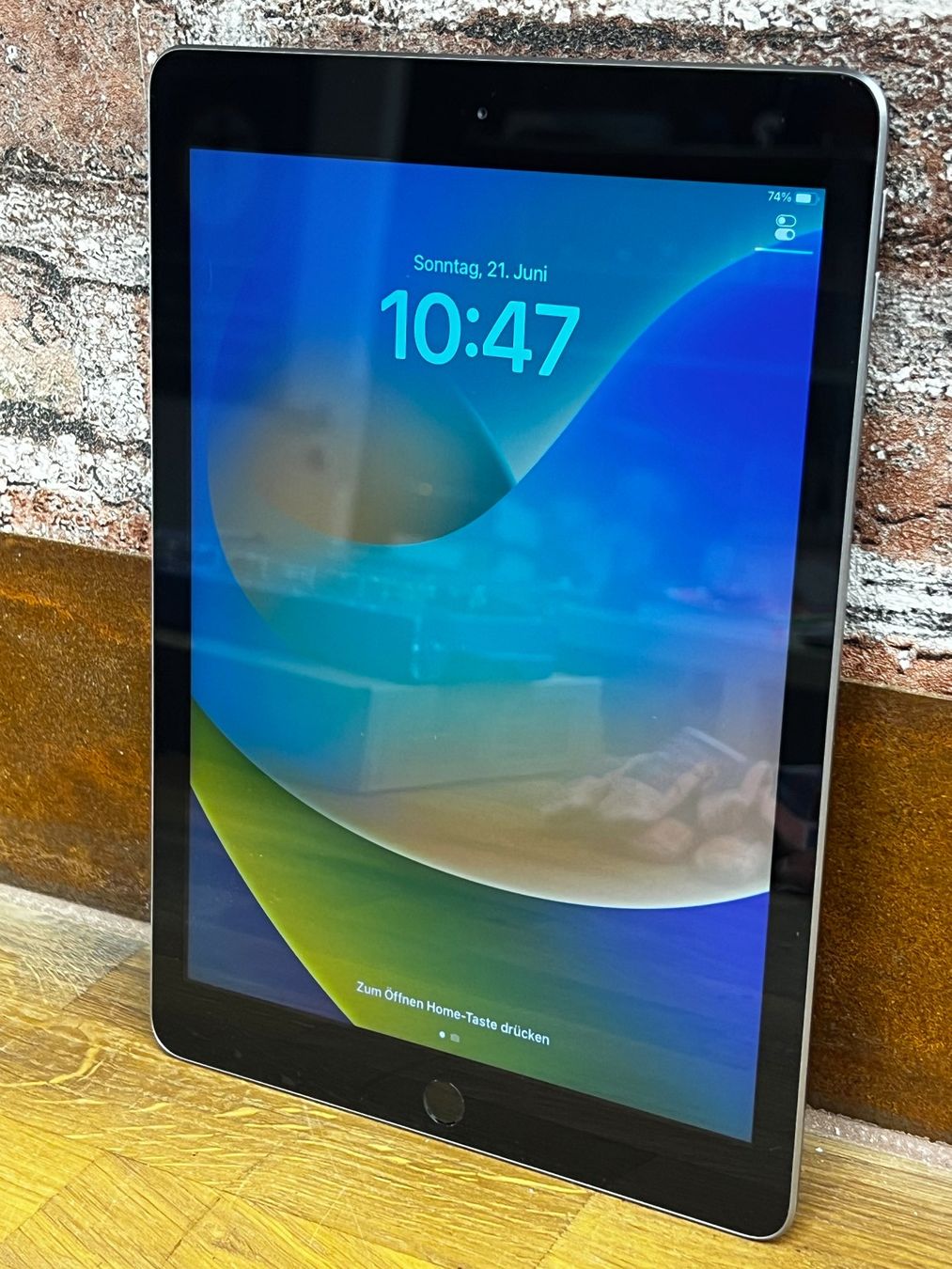 Apple Tablet PC: Apple iPad Gen. 5 black / schwarz 128 GB – Usato da Büsserach venduto da ModellbahnDepot