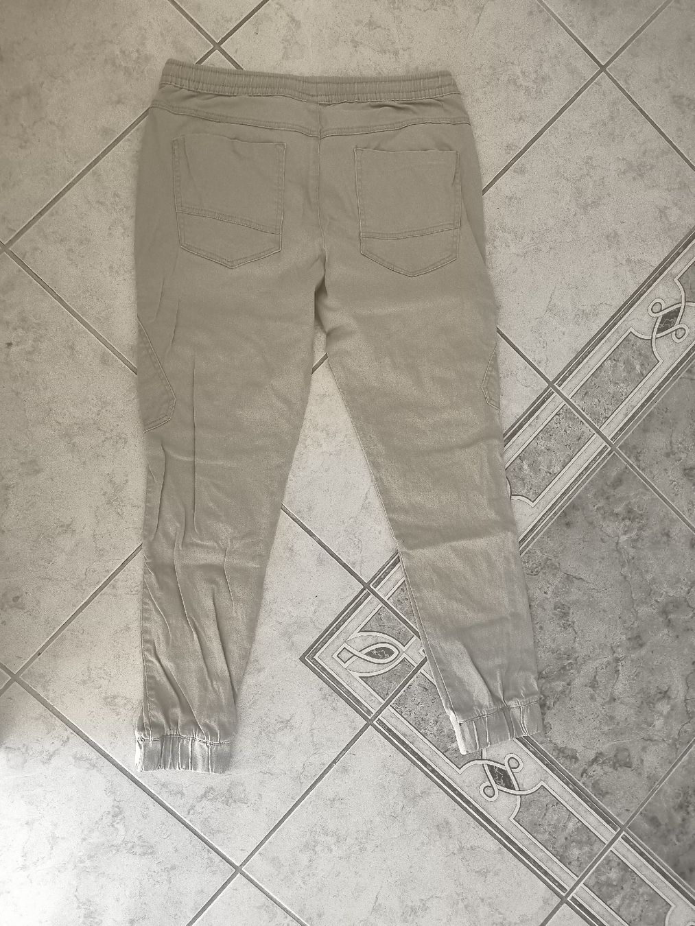 Hosen: Cargo Hosen – Gebraucht aus Egliswil von yan_5wq8 1