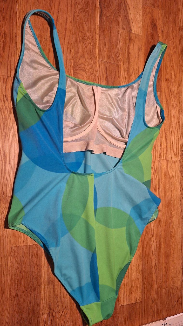 Beldona Badekleider & Bikinis: Badeanzug  "Beldona"  Gr. 42  Cup E, wenig getragen – Gebraucht aus Dornach von majo8689 1