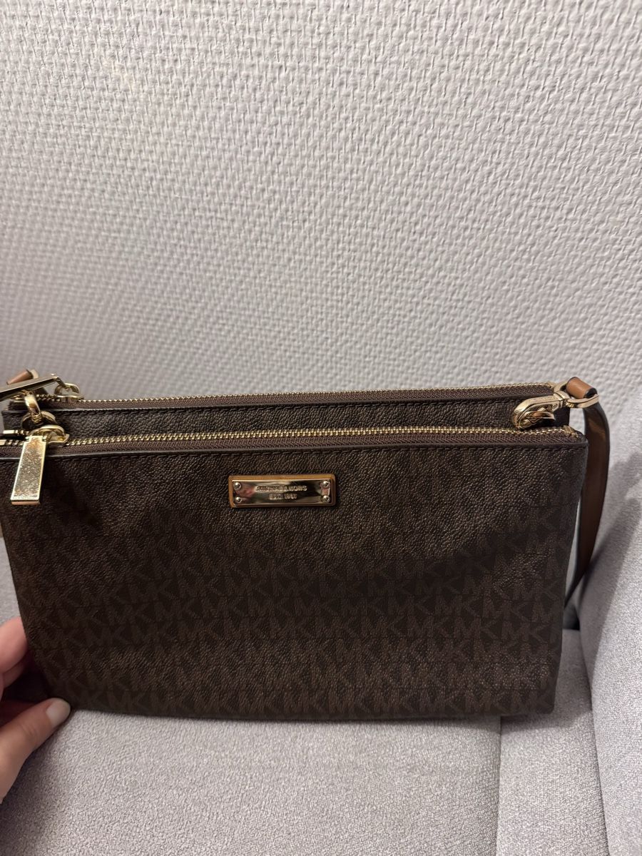 Michael Kors Borse da donna: Michael Kors Umhängetasche – Usato da Meiringen venduto da giu_qkv2 7