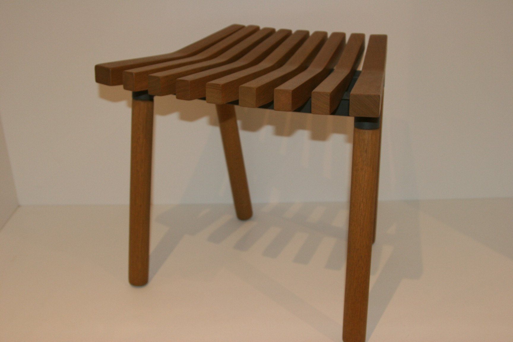 Ikea Tabourets: Hocker Holz dunkel – D'occasion à Büren an der Aare par Sabinem71