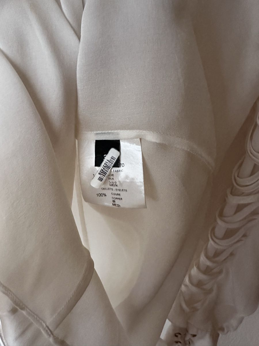 Givenchy Chemisiers: Givenchy Silk V-Neck Blouse/Fr38 – D'occasion à Basel par TIMELESS-FASHION 8