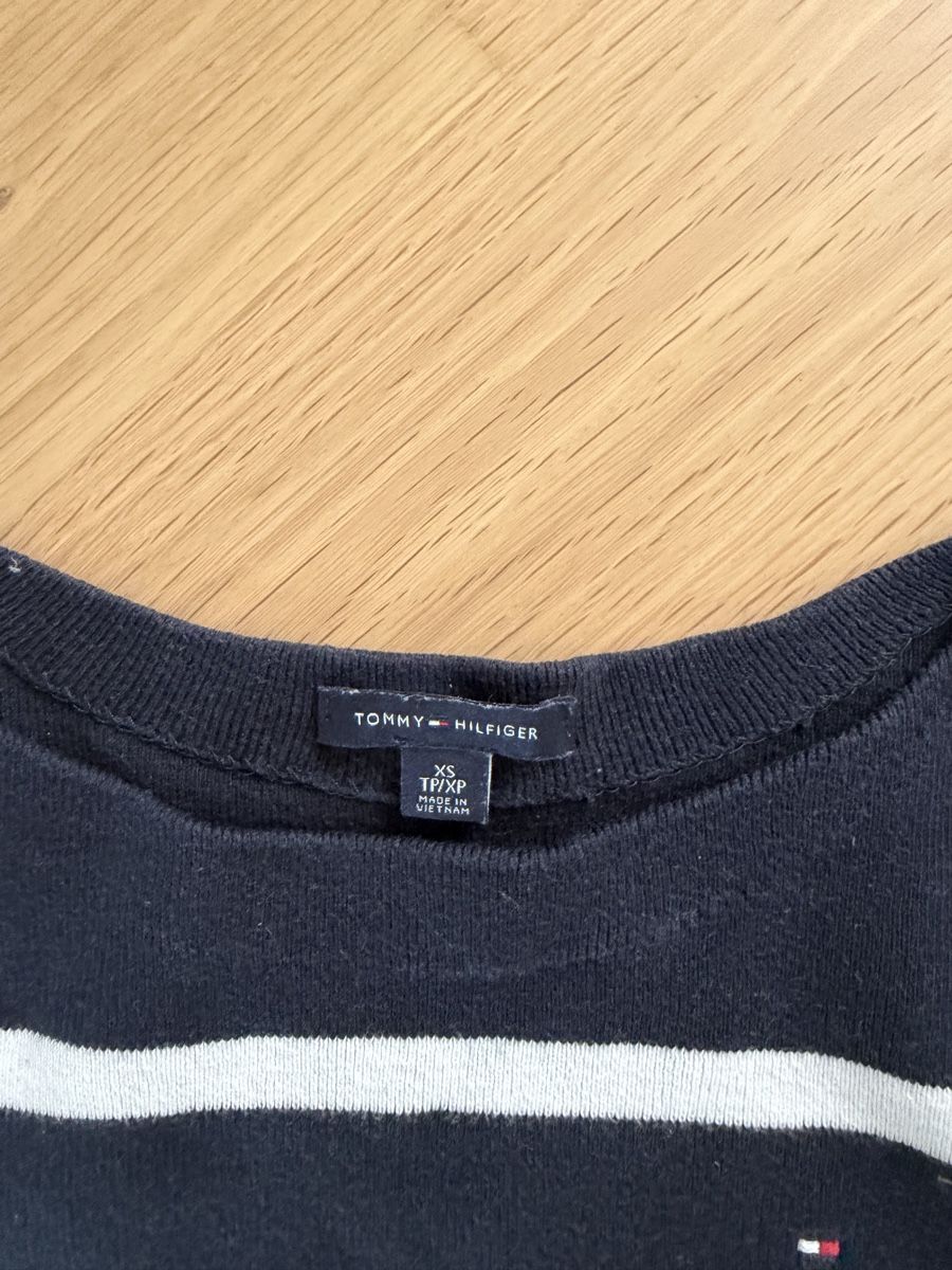 Tommy Hilfiger Pullover & Sweatshirts: Tommy Hilfiger Langarmshirt – Gebraucht aus Horgen von sastic 1