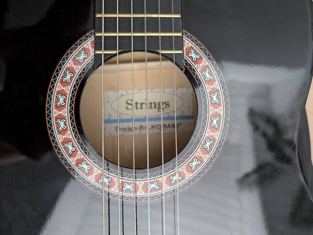 Strumenti musicali: Gitarre Strings – Usato da Aesch ZH venduto da mvzurigo 2