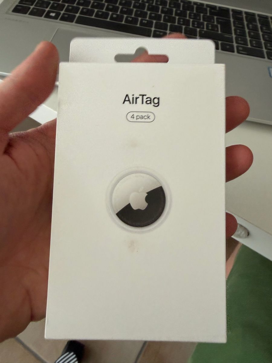 Apple Telefoni cellulari / Smartphones: Apple AirTag 4er pack OVP – Nuovo e nell'imballaggio originale da Zofingen venduto da ZeroLimits