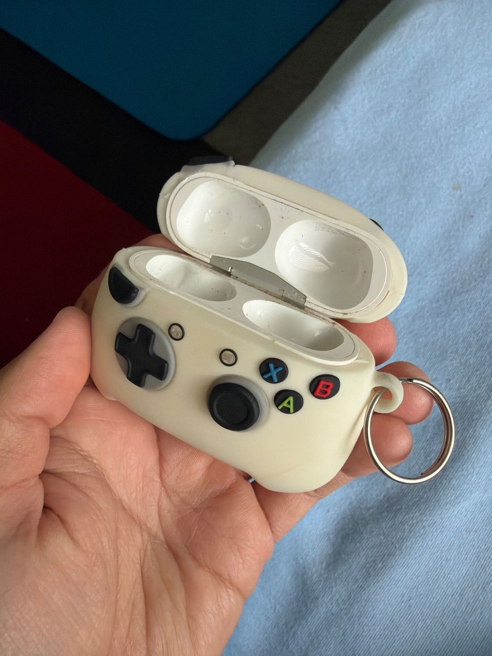 Topcase: Airpods Pro Hülle Xbox Controller Version – Neu (gemäss Beschreibung) aus Ittigen von tij_dvs7 1