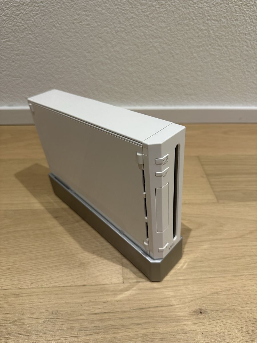 Nintendo Console: Nintendo Wii – Usato da Niederuzwil venduto da Carlos_1 3
