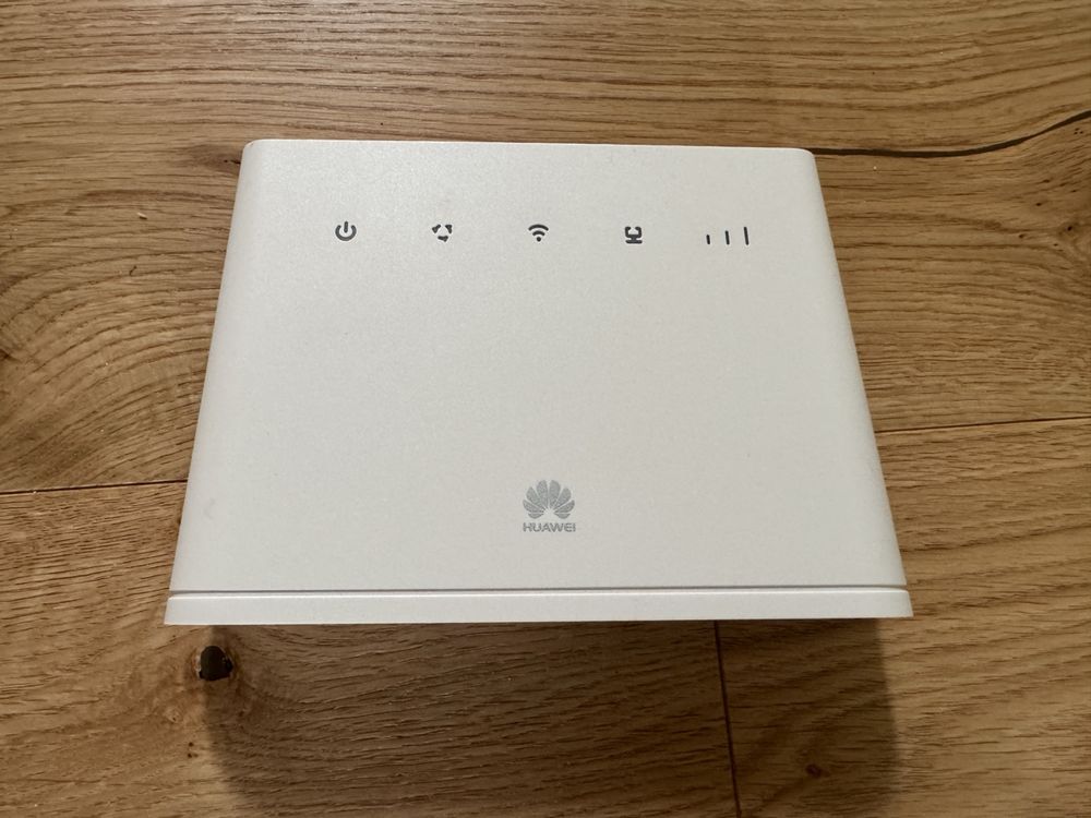 Huawei Router, Top Zustand, nur ca drei Monate gebrauchtt (Gebraucht ...