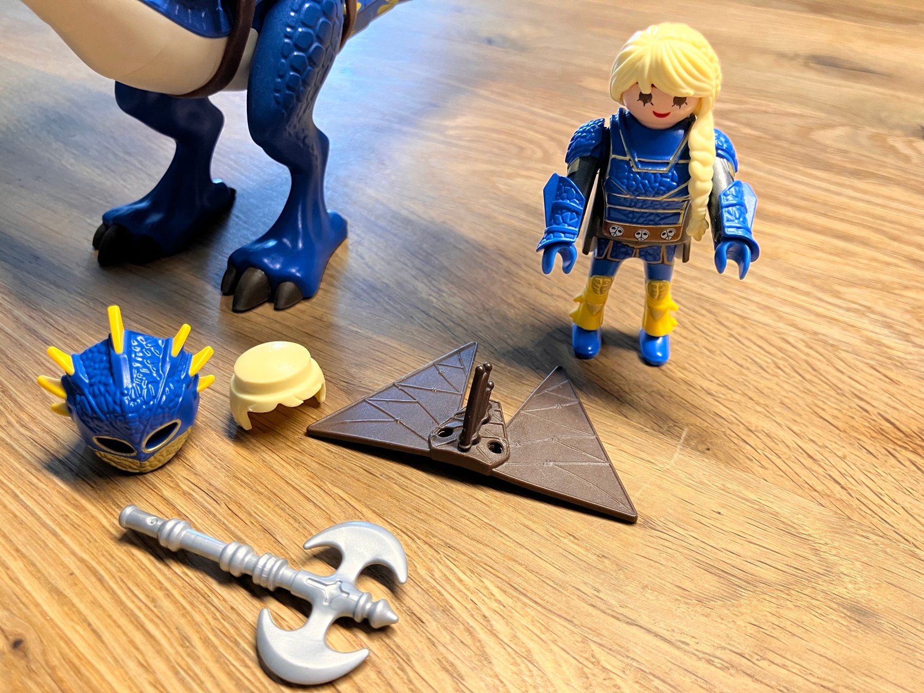 Playmobil Spielzeuge: Playmobil Dragons Sturmpfeil mit Astrid – Gebraucht aus Schlieren von Creichen1 1
