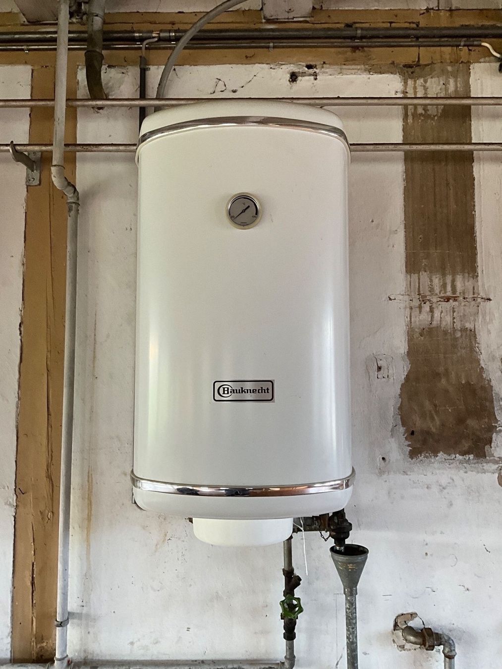 Sanitär: Bauknecht 100l Warmwasser Erhitzer Boiler – Gebraucht aus Langenthal von  2