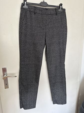 Pantalon Kookai taille 38 imprimé gris et noir