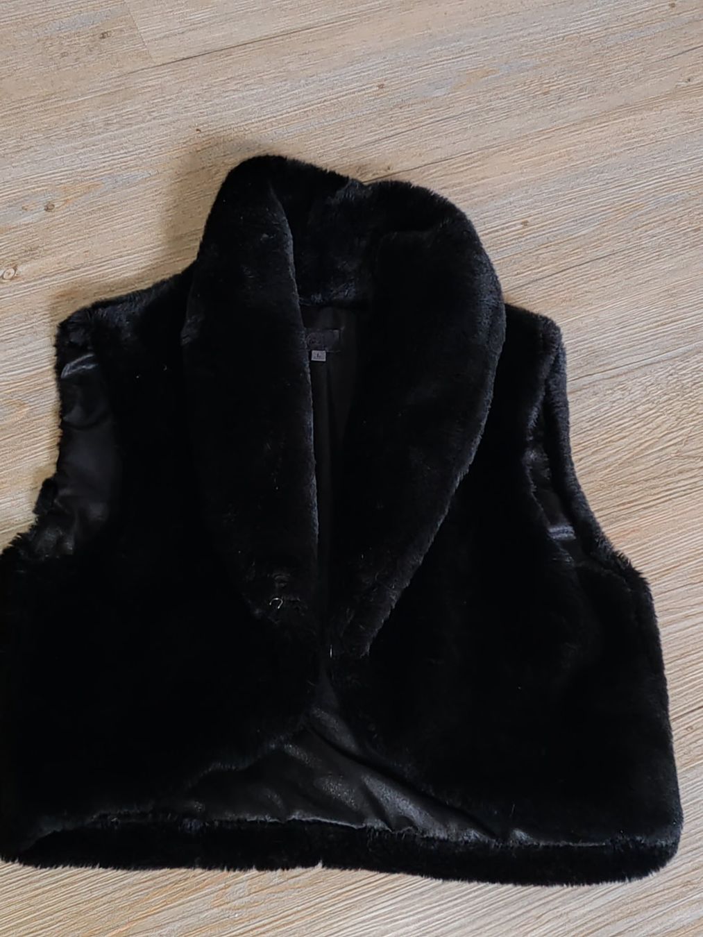 Gilet & Giacche senza maniche: Kunstfell-Gilet – Nuovo (secondo la descrizione) da Egnach venduto da bgdo26 1