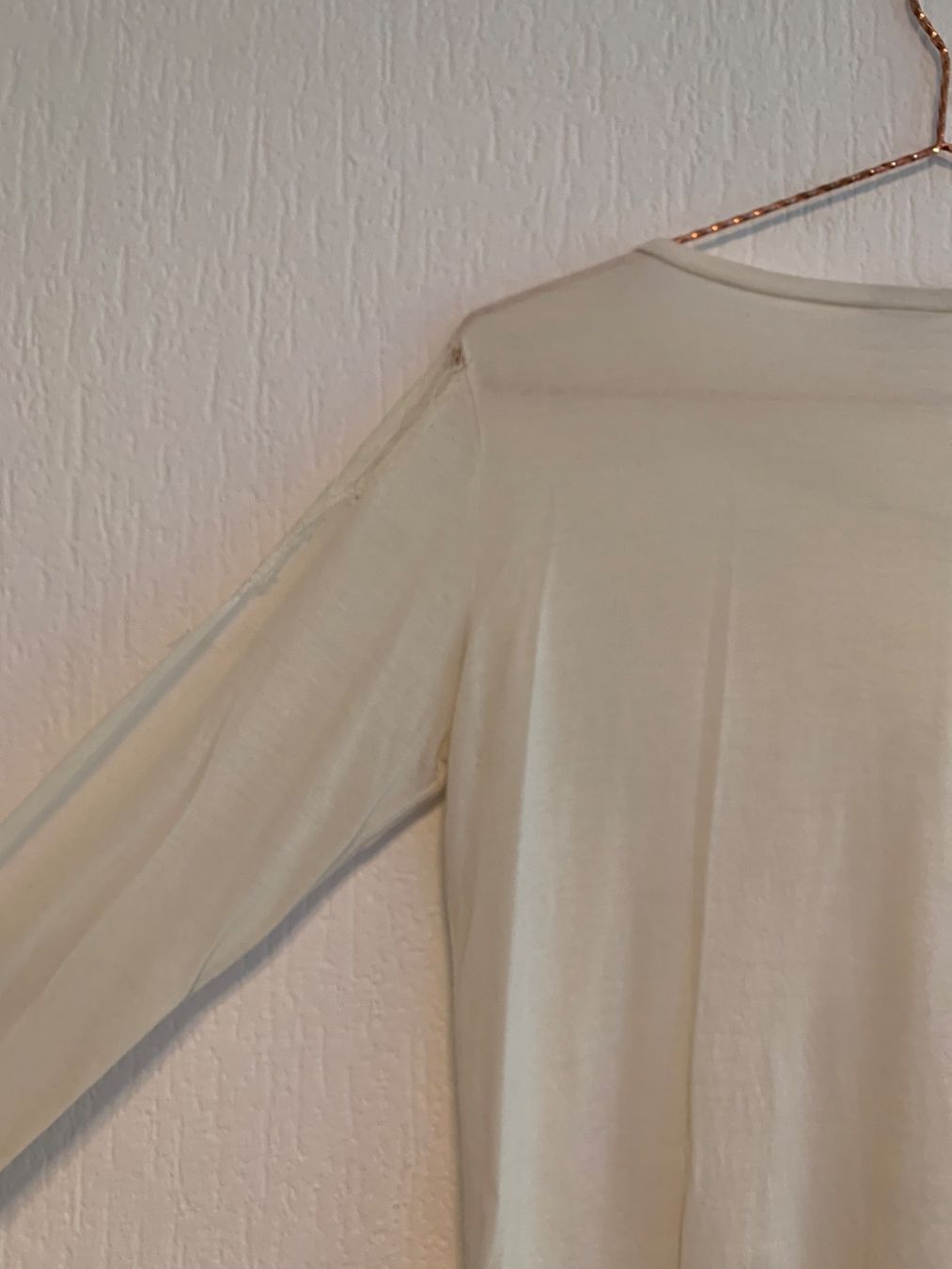 Maje Top: Maje pullover blanc avec dentelle (M/taille 2) – Usato da Lausanne venduto da Xiaoxi 5