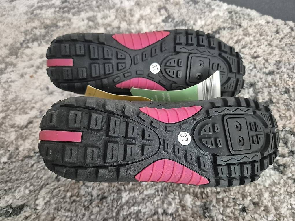 Scarpe da donna: Scarpe da bicicletta per donna  – Usato da Giubiasco venduto da vdv_9z9n 1
