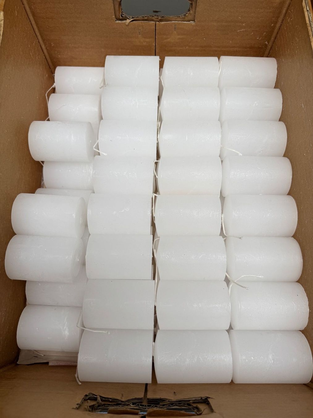 Bougies: 554 Posten Raureifkerzen aus Liquidation – D'occasion à Derendingen par Meisterstuecke