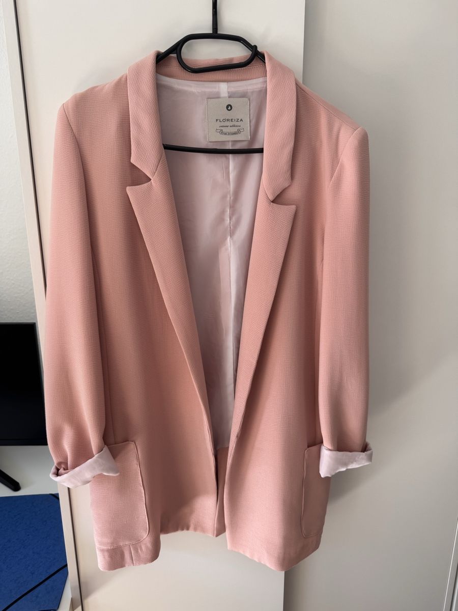 Vestes: Blazer elegante Made in Italy  – D'occasion à Genève par fed_5n52