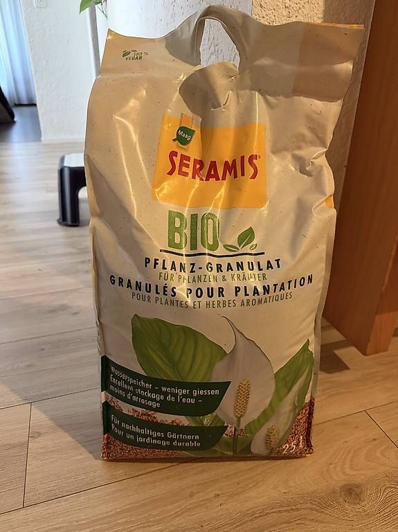 Plantes & graines: Seramis Pflanzengranulat Bio – Neuf avec emballage d'origine à Köniz par loud_8hhz