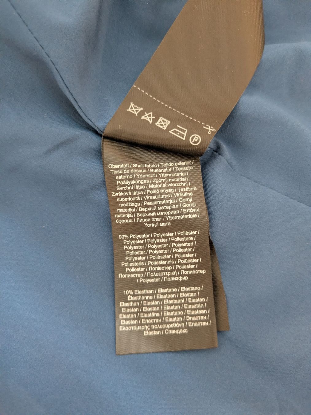 Comma Giacche: Neuer Comma Samt-Blazer, Gr. 42, Dunkelblau – Nuovo (secondo la descrizione) da Ins venduto da Jacy1 5