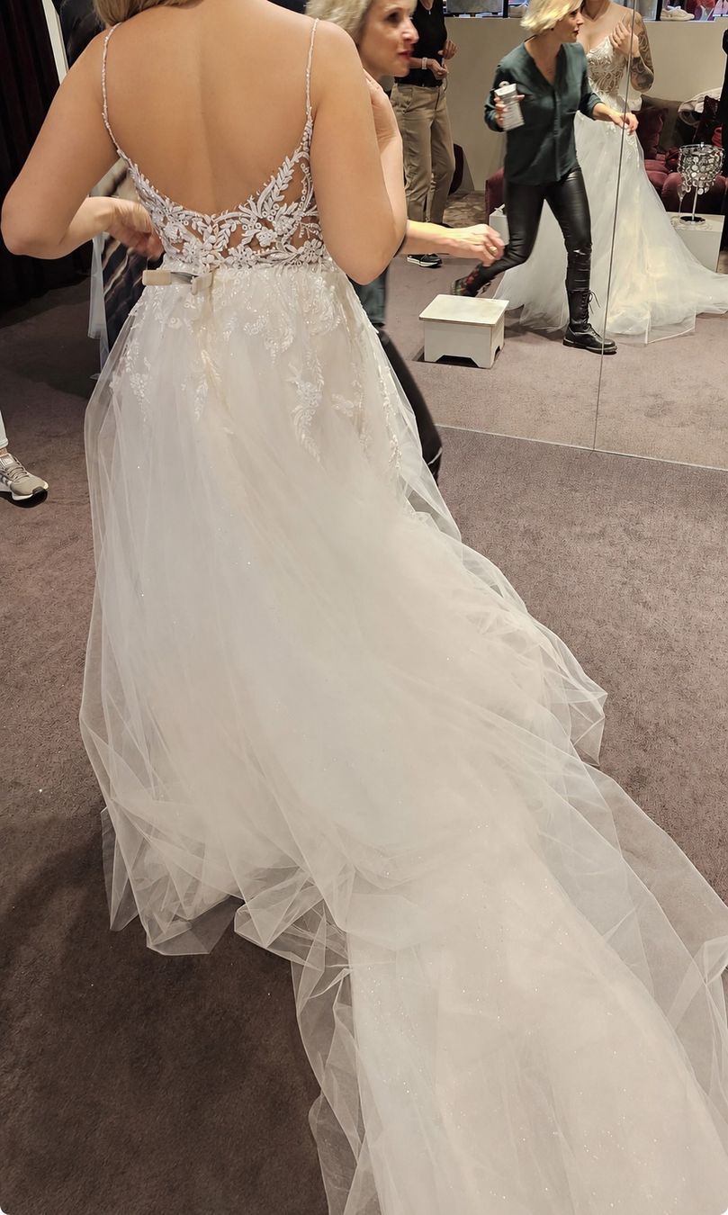Kleider: Brautkleid Spitzen Tüll Grösse 38/40 – Gebraucht aus Gossau SG von kat_kz86 3