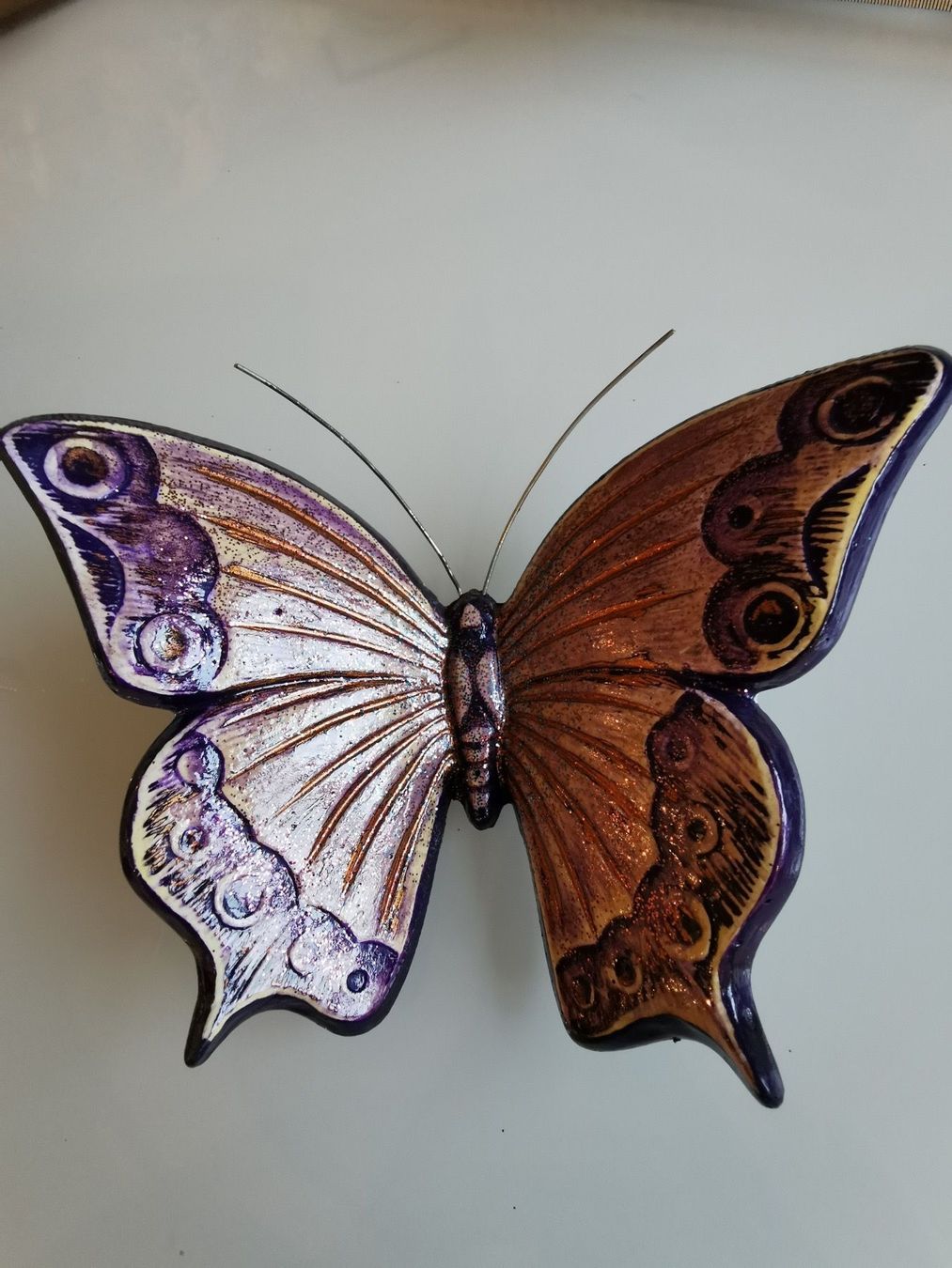 Figuren: Schmetterling Gipsfigur lila Unikat – Gebraucht aus Sirnach von windrad65