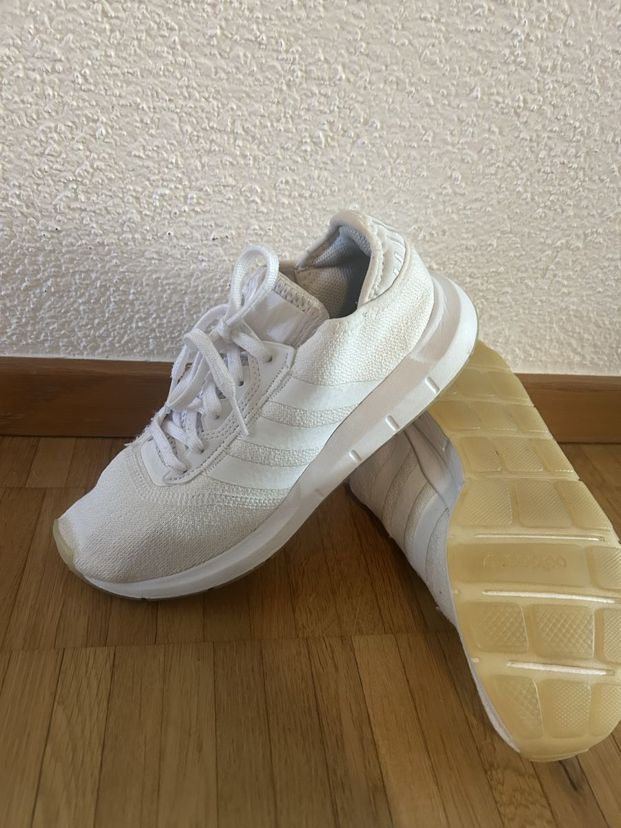 Adidas Herrenschuhe: Adidas Turnschuhe weiss – Neu (gemäss Beschreibung) aus Kloten von lan_p8c8 1