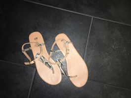 Sandalen schlangenmuster  H&M Gr. 39 neu