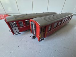 2 Stück RhB Personenwagen, 1 x 2. Klasse, 1 x 1./2.Klasse
