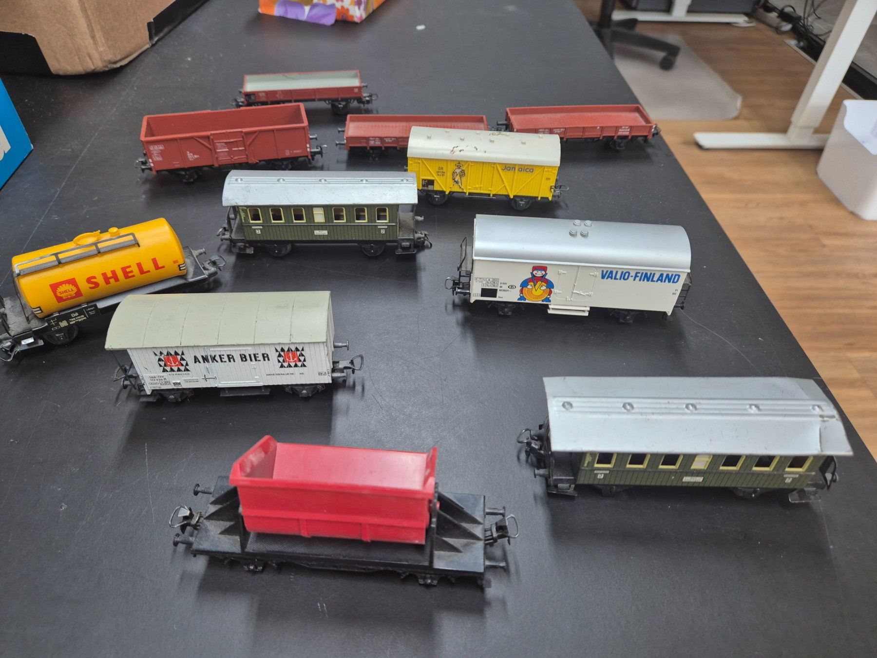Märklin Modelleisenbahnen: Märklin Waggons Diverse – Gebraucht aus Basel von Pitcher0