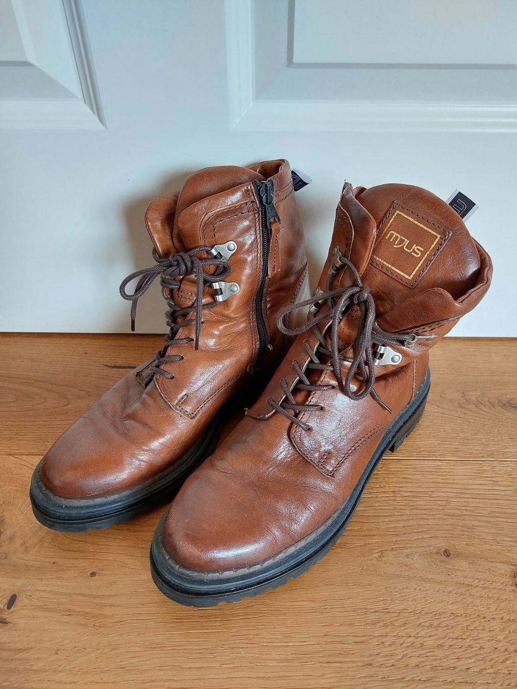 Mjus Scarpe da donna: MJUS Lederstiefel Gr. 40 – Usato da Titterten venduto da fra_v27g