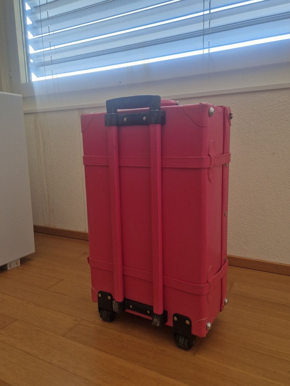 Valigie: Rollkoffer / Reisekoffer pink mit Rollen – Usato da Zug venduto da lem_bs5j 1