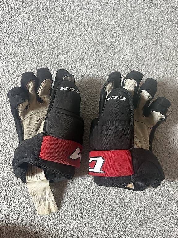 Guanti: CCM Hockeyhandschuhe Grösse 10 Kindergrösse S – Usato da Uttigen venduto da extreme08 1