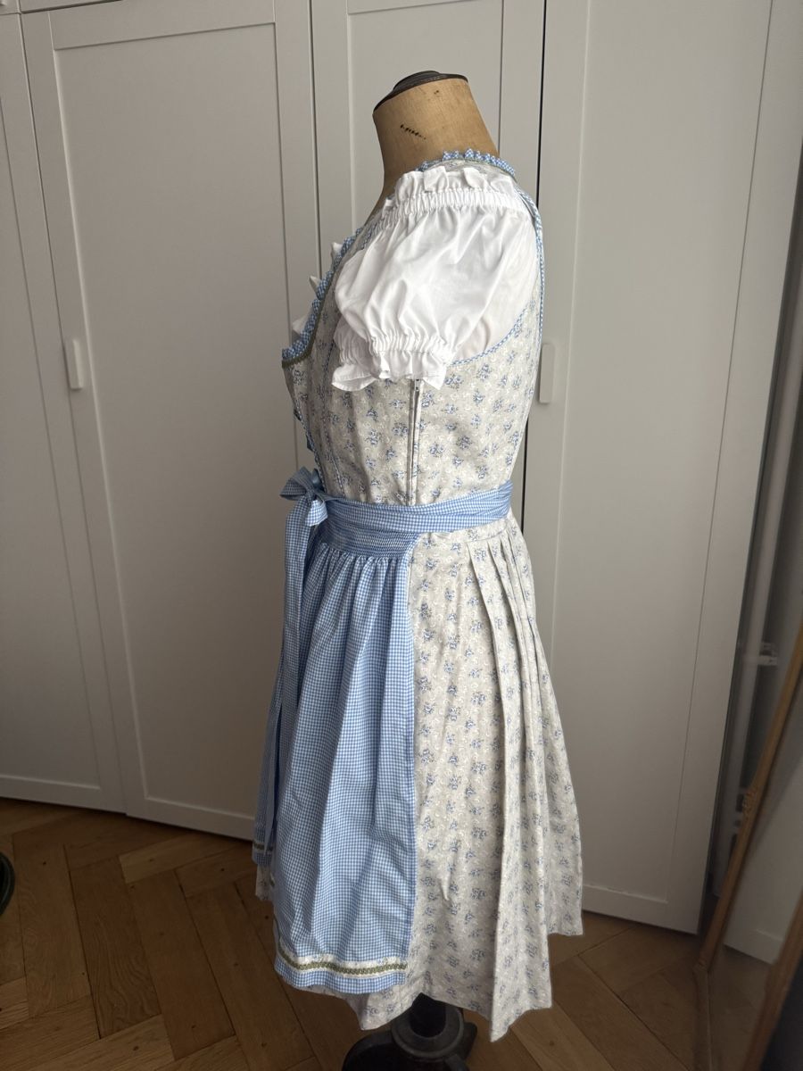 C&A Vestiti: Neues, wunderschönes Dirndl inkl. Bluse – Nuovo (secondo la descrizione) da Bern venduto da Rodaina 1