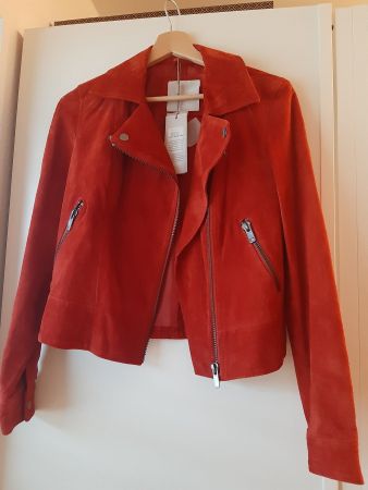 Veste perfecto PIECES en daim, neuve, taille XS