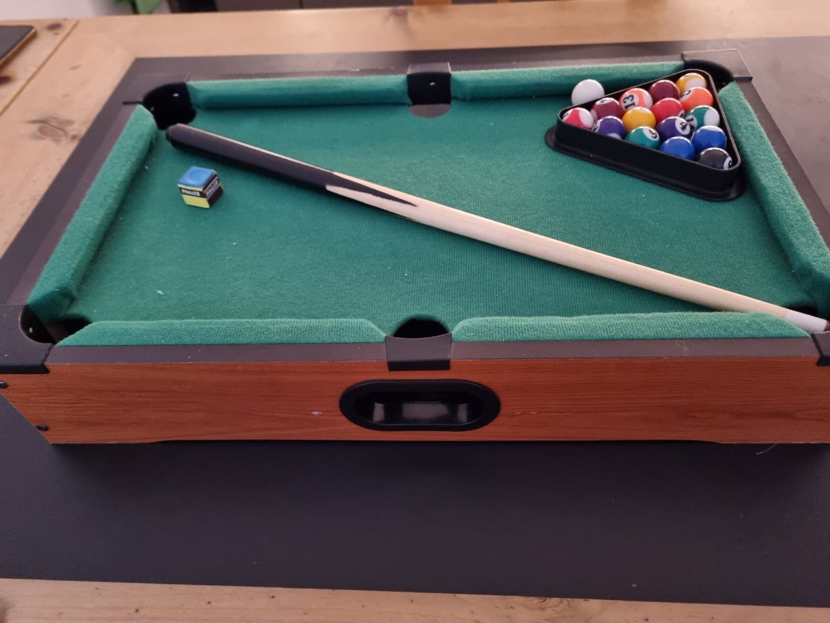 Spiele: Kinder Tisch Billard  – Gebraucht aus Steinen von turbogeiss99 3