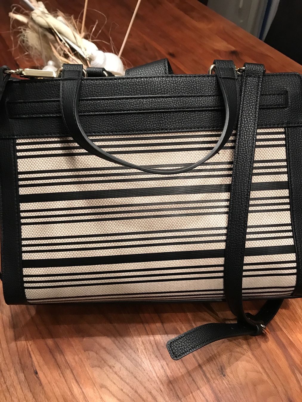 Tommy Hilfiger Borse da donna: Handtasche – Usato da Kerzers venduto da sydney04 1