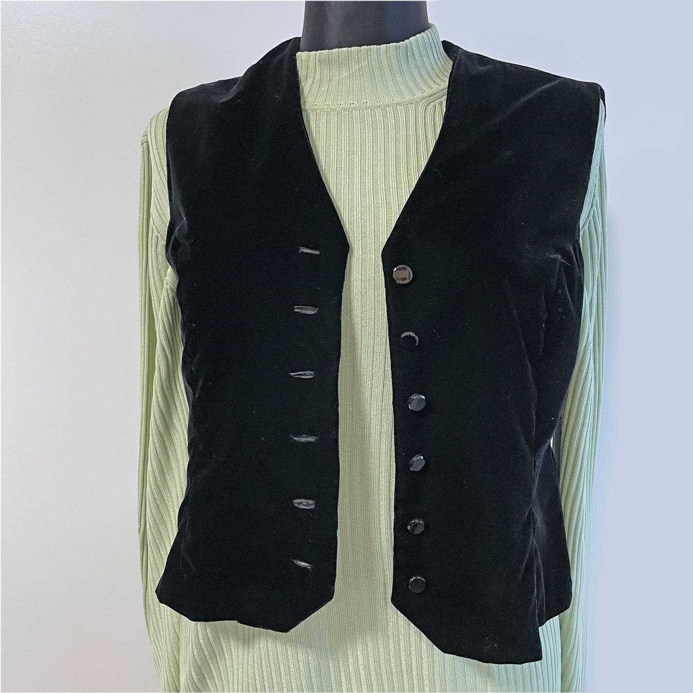 Maglioni & Felpe: Pullover 100% Seide Gr. M/L hellgrün 2x2 Strick VINTAGE – Usato da Brüttisellen venduto da Buxus 3