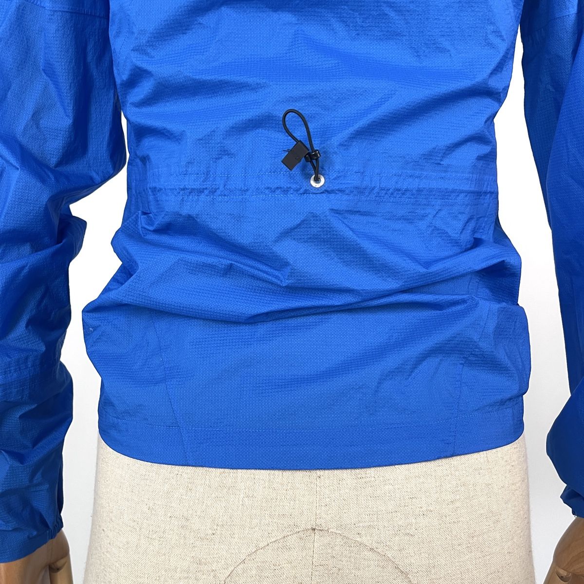 North Face Giacche: THE NORTH FACE Jacket – Nuovo (secondo la descrizione) da Emmen venduto da AVVIIVVA_Store 5