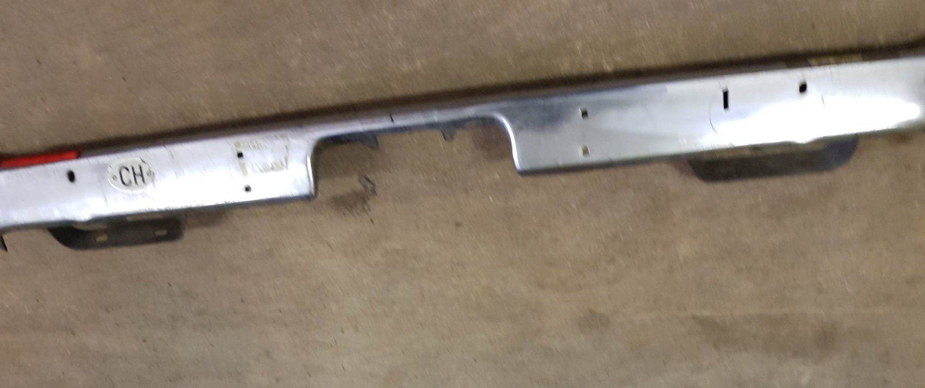 Chrysler Alle Autoersatzteile: Stossstange hinten, Chrysler Valiant – Gebraucht aus Niedergösgen von usc_8qc6 1