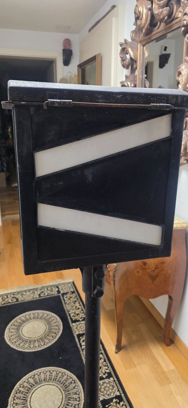 Lampade: SBB Lampe Weichenlaterne als Stehleuchte – Usato da Kaufdorf venduto da Nati-Nati 6