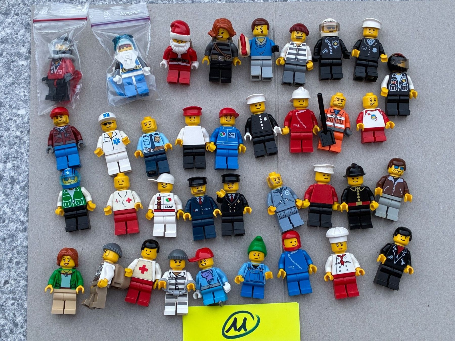 Lego Baukästen: LEGO Minifiguren – Gebraucht aus Reigoldswil von Frog40 1