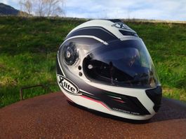 ​ Motorradhelm - Neu