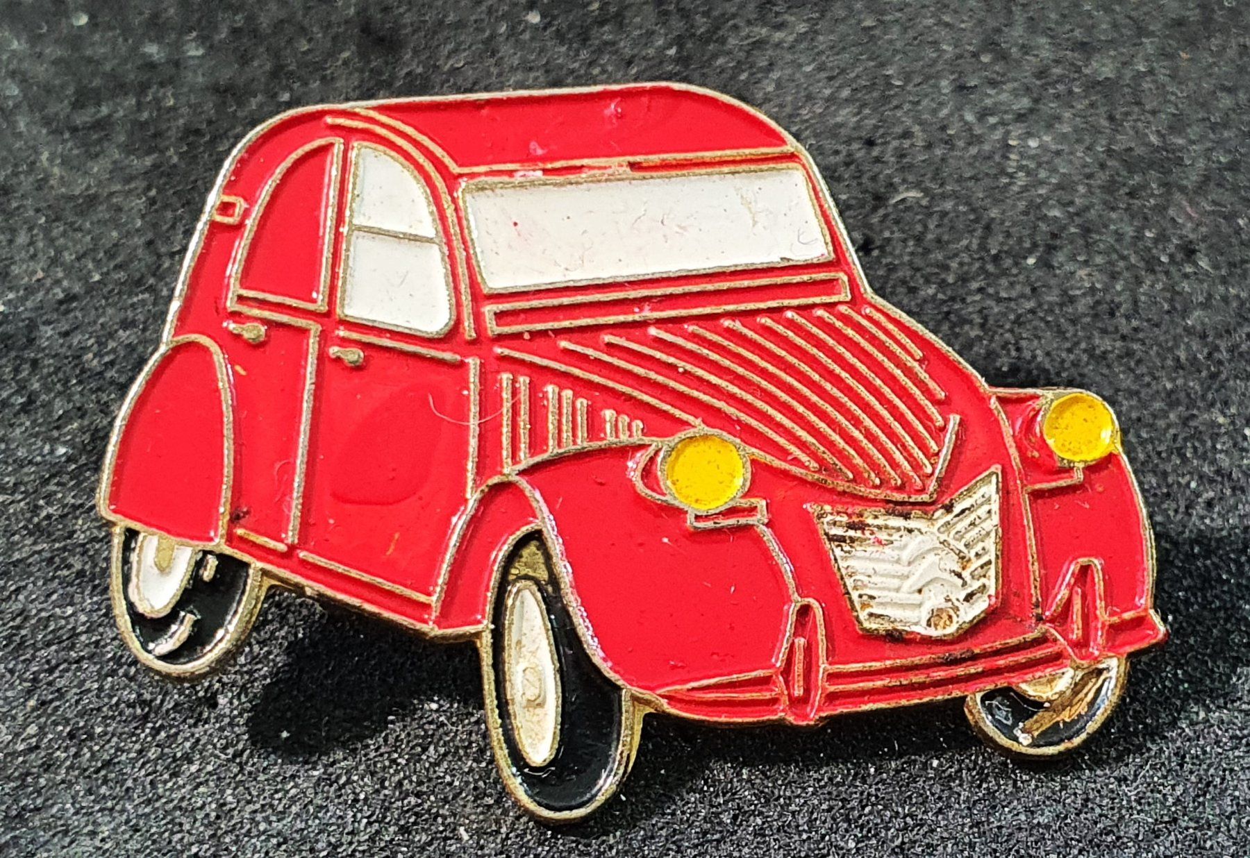 Placchette & Badge: BB556 - Pin Auto Citroen 2CV Döschwo – Usato da Reinach BL venduto da Boston-Verkauf