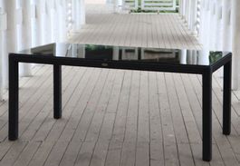 Gartentisch mit 2 Stühlen für Fr. 20.00