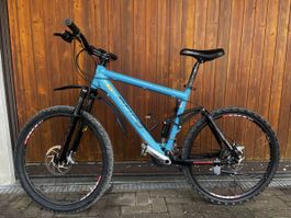 Blaues Fully Bike, top Zustand für die Trails!