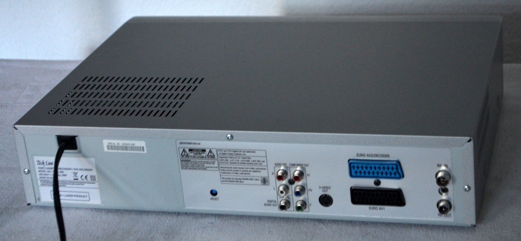 Aufnahmegeräte: TechLine DVRC 600 Videorecorder VHS /  magnétoscope – Gebraucht aus Collonges von arashee 1