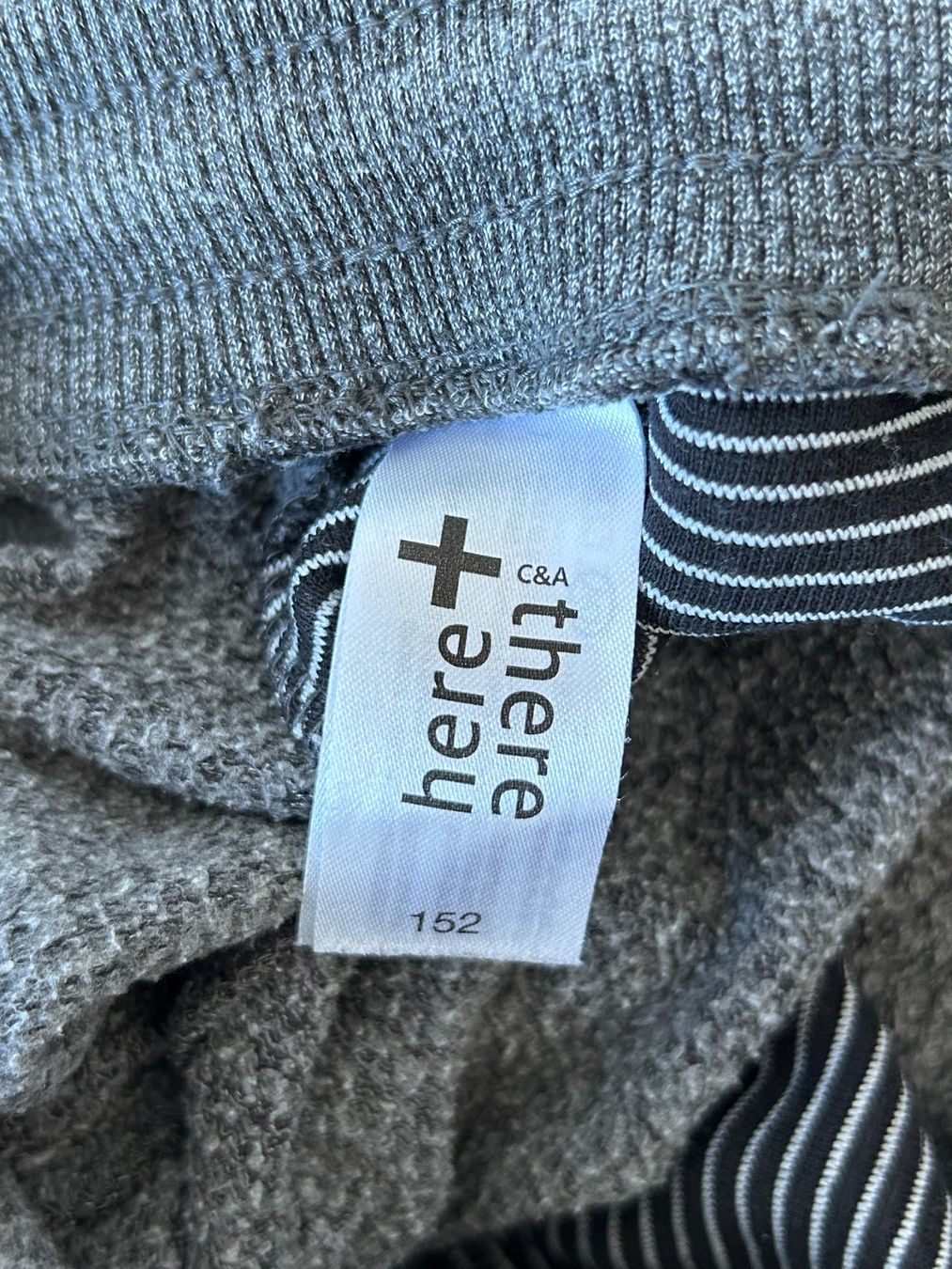 C&A Pantalons: C&A Joggers – D'occasion à St. Gallen par look-twice 3