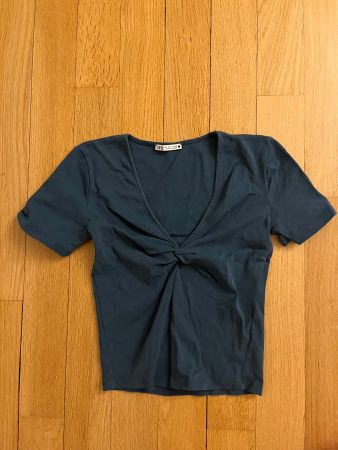 T-Shirt Top petrol V-Ausschnitt Knotendetail Zara