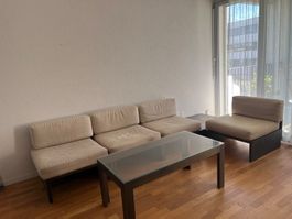 Modulares Sofa mit Glastisch von Kilchenmann Bern