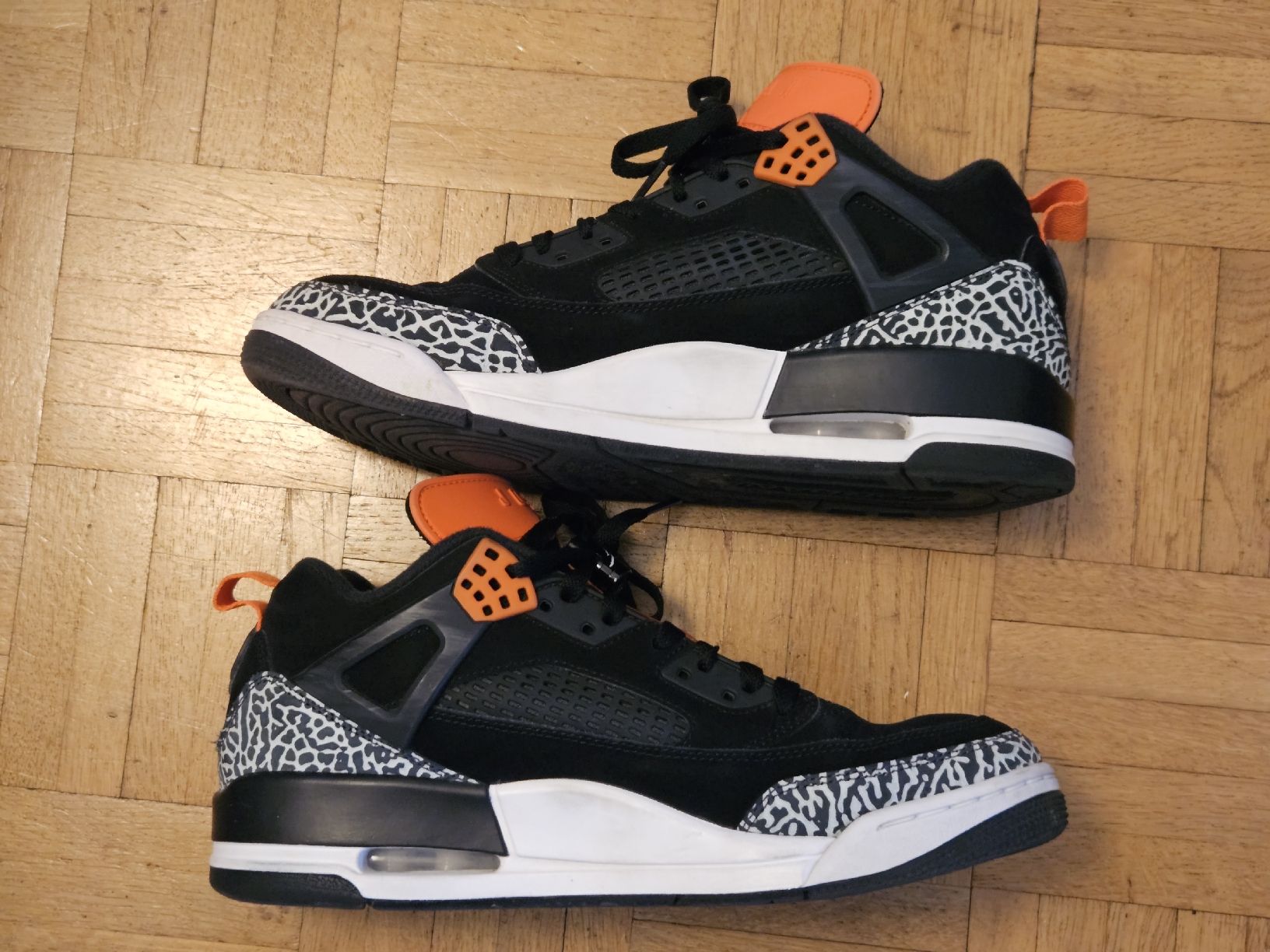 Jordan Chaussures hommes: Nike Air Jordan Spizike Low 43 – D'occasion à Vevey par Photech