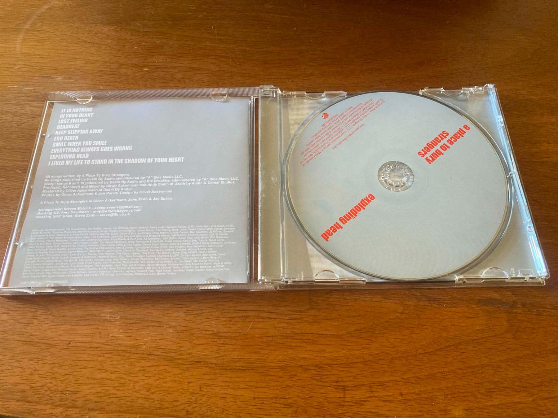 CDs: A Place To Bury Strangers – Exploding Head CD – Gebraucht aus Lausanne von sim_bc8q 2